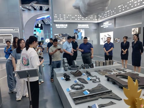 云话山东 走进济南丨森峰激光 焊牢全球产业链的中国力量